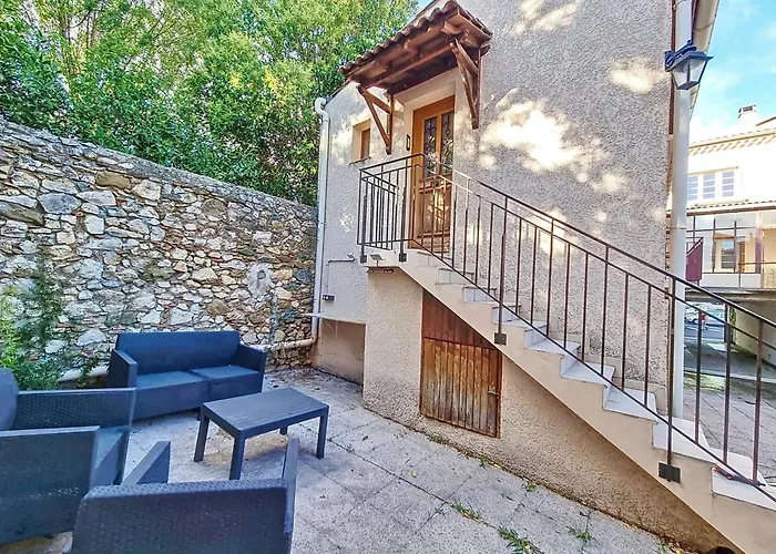 Feriehus Maison Sur La Place Du Marche A St Chinian *